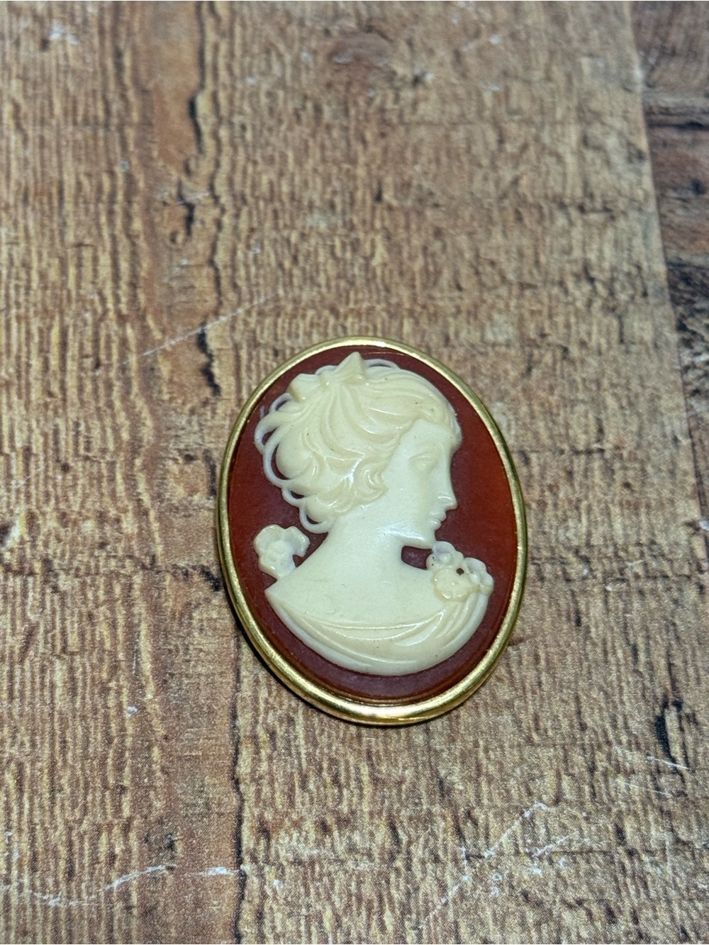 Vintage Trifari Enamel Brooch, Face Profile Bust Design
Pre owned good condition